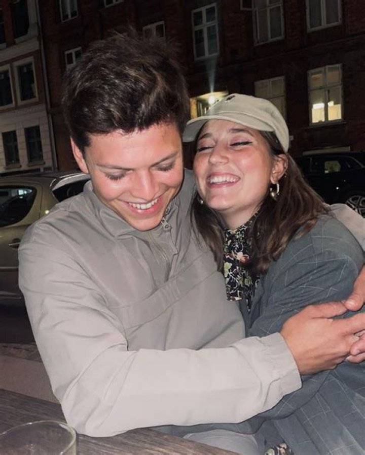 Alex Høgh Andersen’s Past Relationships