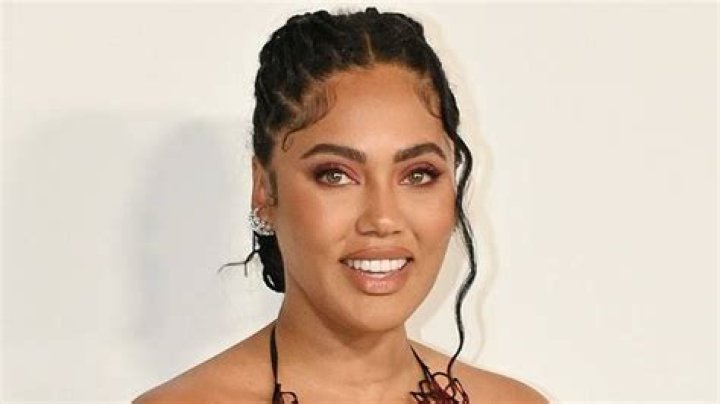 Ayesha Curry Strikes A Pose At the ESPY Awards