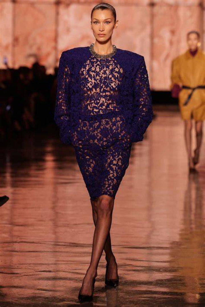 Bella Hadid Struts Down Tom Ford Catwalk