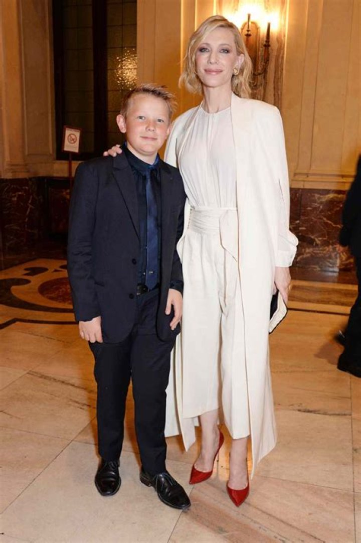 Cate Blanchett & Son Roman