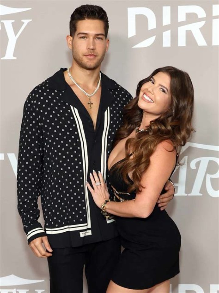 Chanel West Coast, Dom Fenison