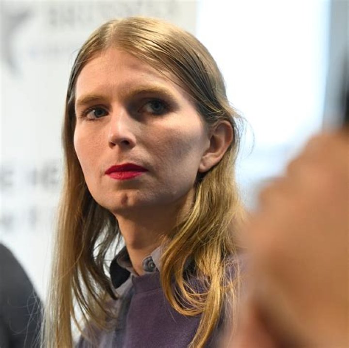 chelsea-manning02