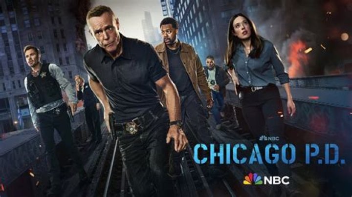 CHICAGO P.D. -- "Doubt" Episode 701 -- Pictured: (l-r) racy Spiridakos as Det. Hailey Upton, Jesse Lee Soffer as Det. Jay Halstead -- (Photo by: Matt Dinerstein/NBC)