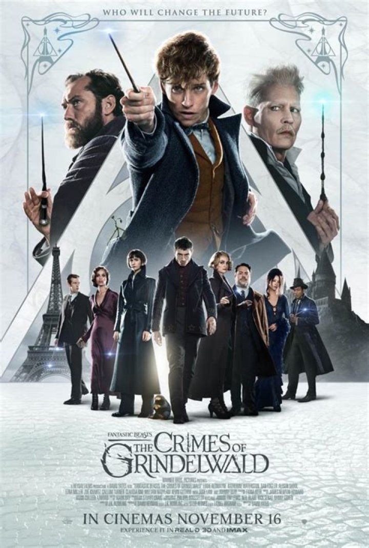 FANTASTIC BEASTS: THE CRIMES OF GRINDELWALD, Eddie Redmayne, 2018. &copy; 2018 Warner Bros. Ent. All Rights Reserved. Wizarding WorldTM Publishing Rights &copy; J.K. Rowling WIZARDING WORLD and all related characters and elements are trademarks of and &copy; Warner Bros. Entertainment Inc. /Courtesy Everett Collection