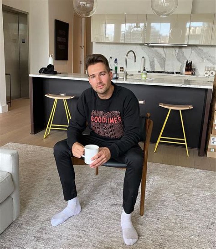 James Maslow Doesn&rsquo;t Need Socks To Be Sexy