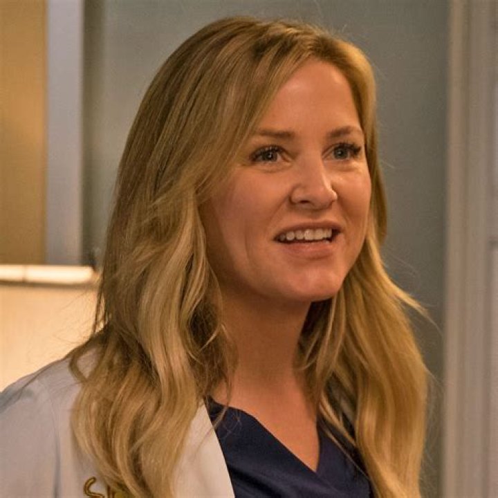 Jessica Capshaw