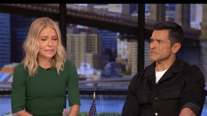 Kelly Ripa and Mark Consuelos