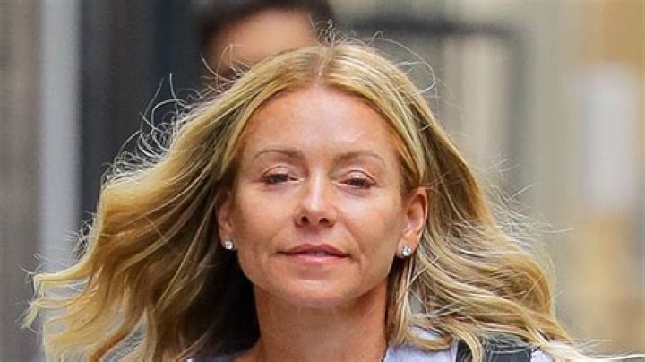 Kelly Ripa Without Makeup