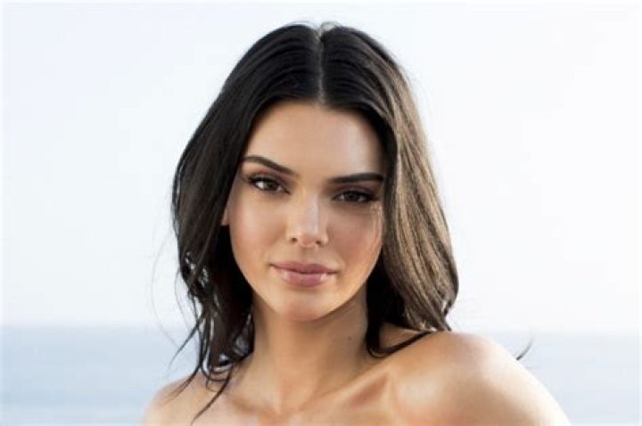 Kendall Jenner Bikini Video