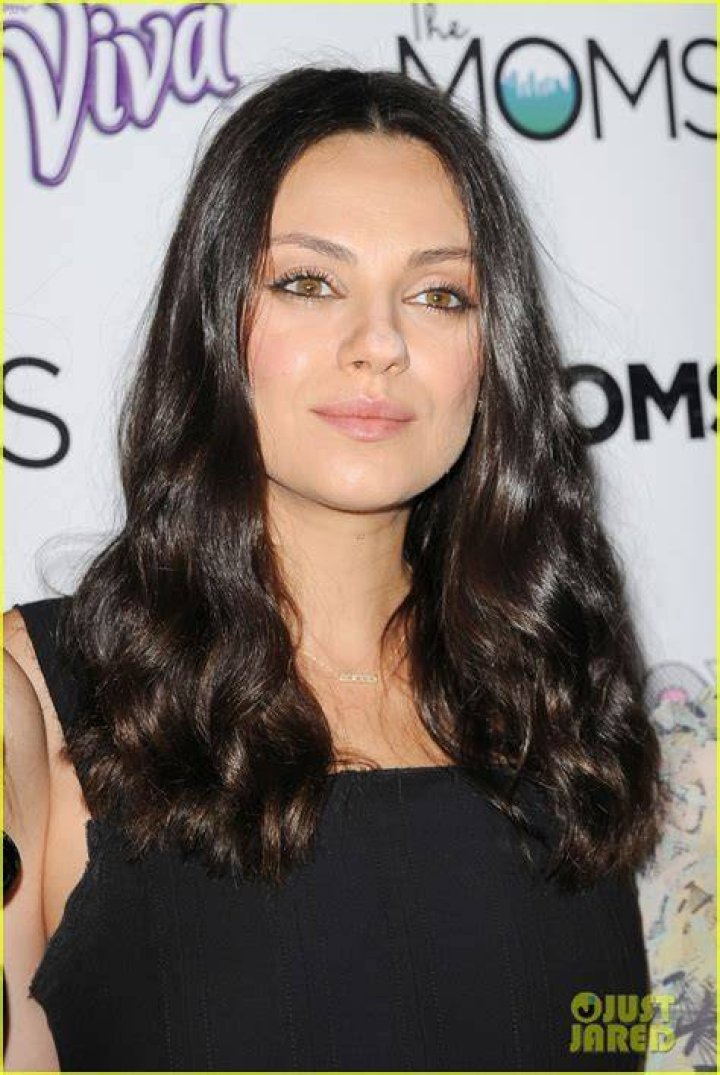 Mila Kunis Makeup Bad Moms