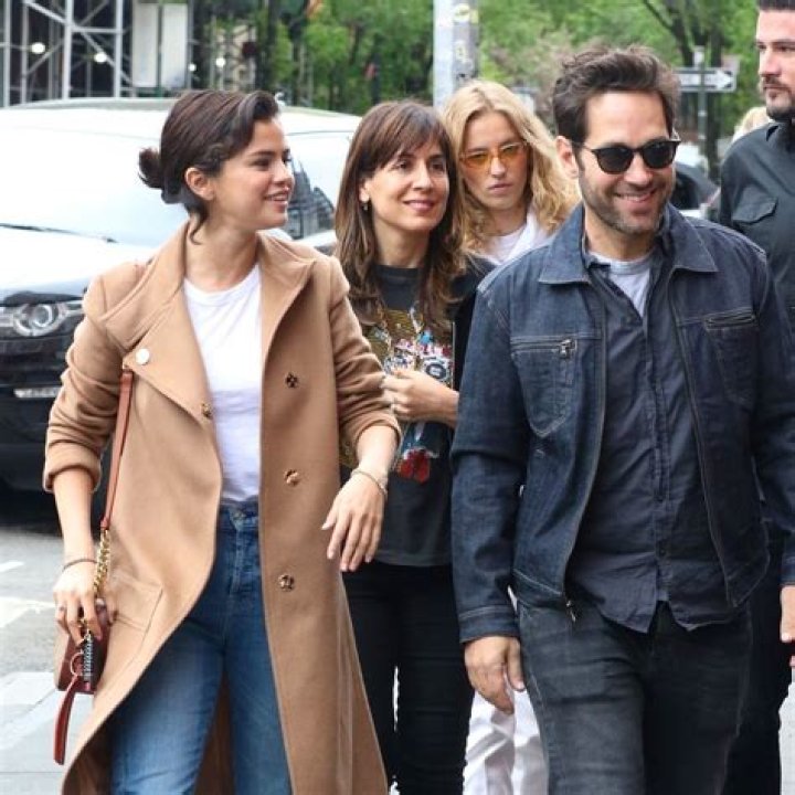 New York, NY - Selena Gomez looks ravishing as she leaves her exclusive Rare Beauty event for 100 influencers in the Gallery District of New York this evening. Pictured: Selena Gomez BACKGRID USA 29 MARCH 2023 BYLINE MUST READ: BlayzenPhotos / BACKGRID USA: +1 310 798 9111 / UK: +44 208 344 2007 / *UK Clients - Pictures Containing Children Please Pixelate Face Prior To Publication*