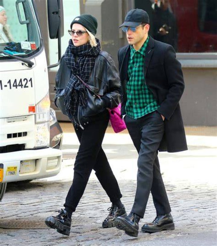 Rami Malek Chats With Girlfriend Lucy Boynton