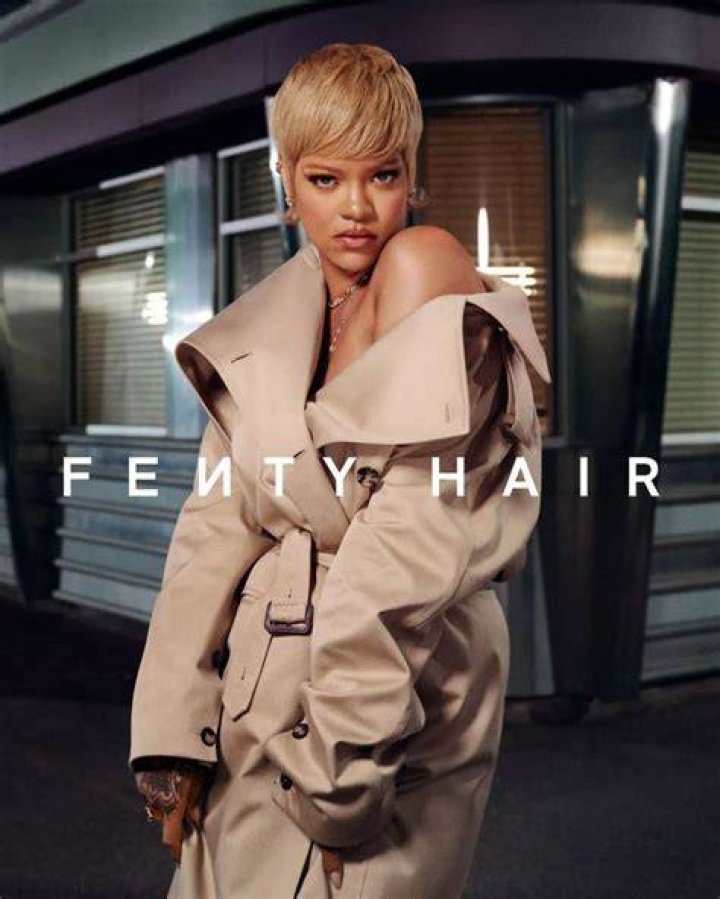 Rihanna-FENTY