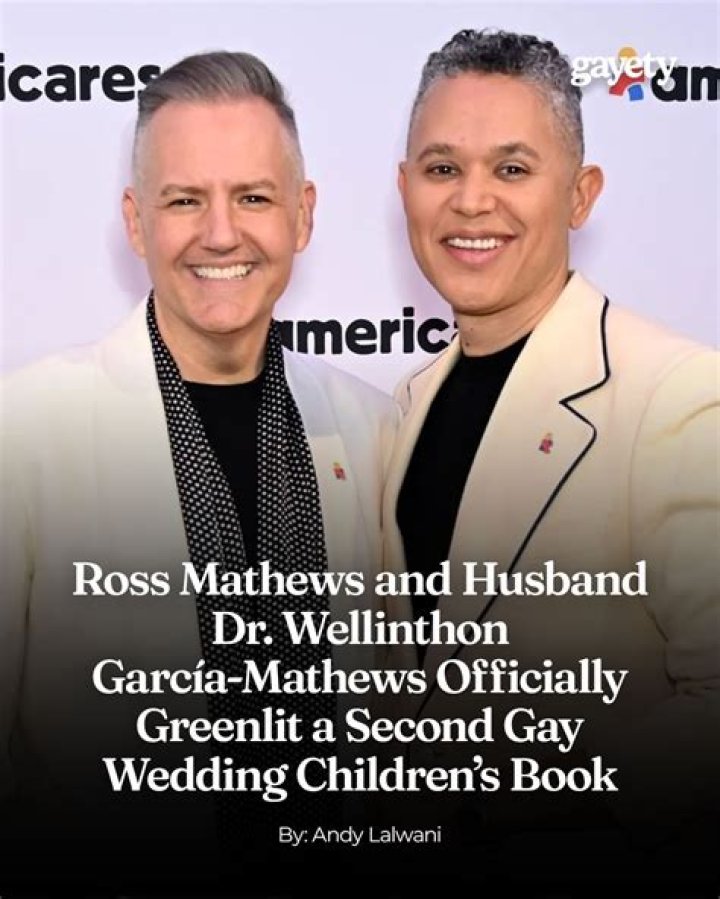 Ross Mathews At The 2019 HRC LA Dinner