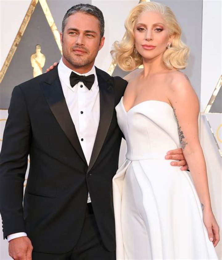 Taylor Kinney, Lady Gaga