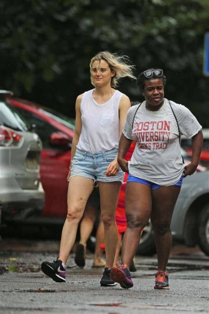 Taylor Schilling — SEE PICS