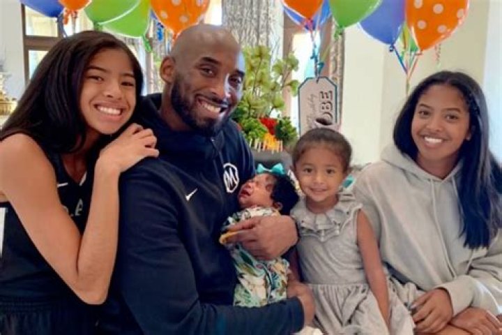 Vanessa & Kobe Bryant with daughters Natalia & Gigi